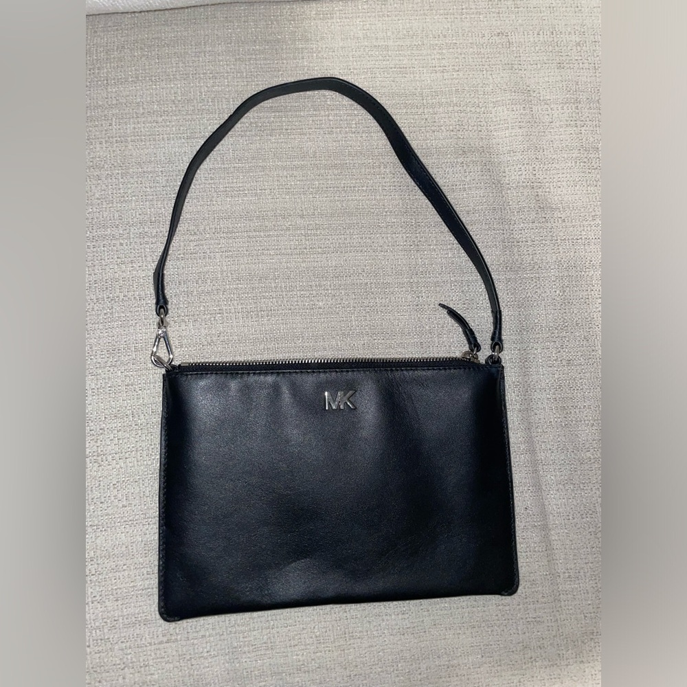 Michael Kors clutch great condition